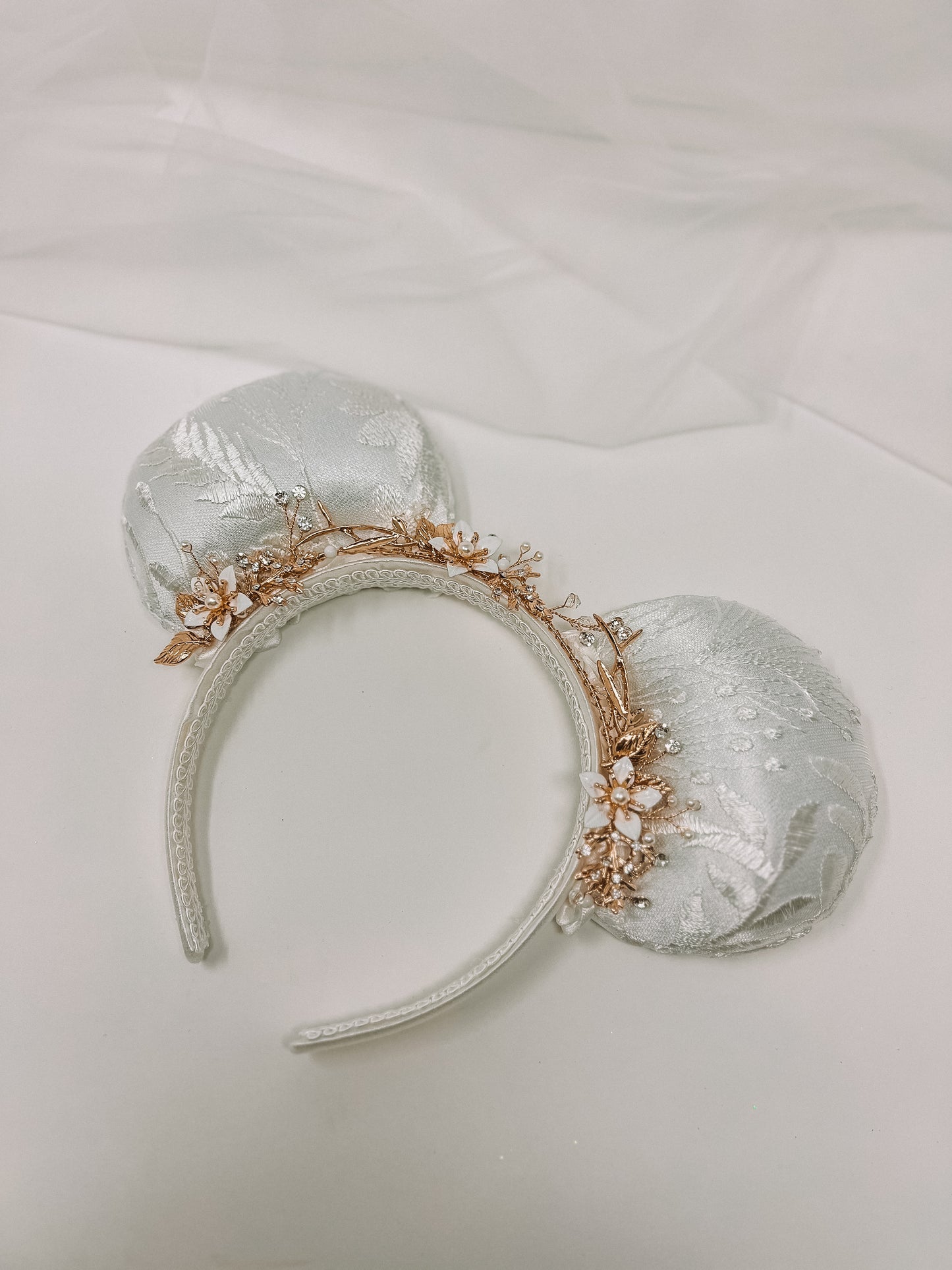 The Wild Bride ‼️READ DESCRIPTION‼️