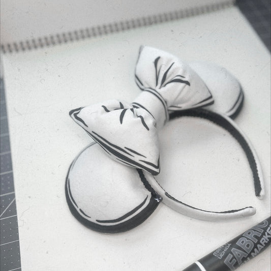 Black and White Toon Ears
