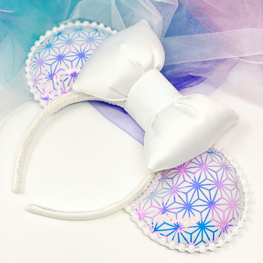 Holographic Spaceship